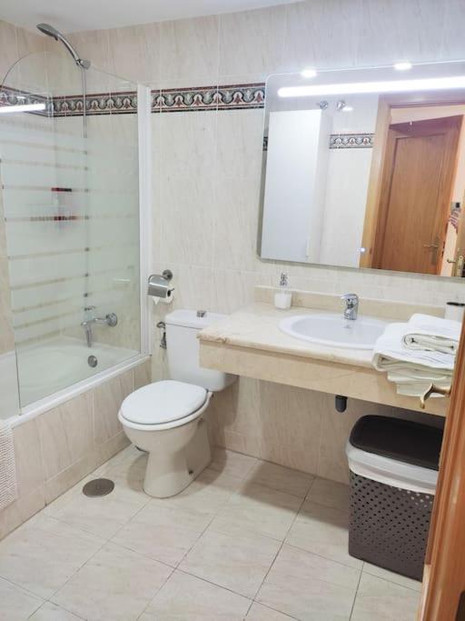 Apartamento Renovado En El Centro De Беналмадена Екстериор снимка